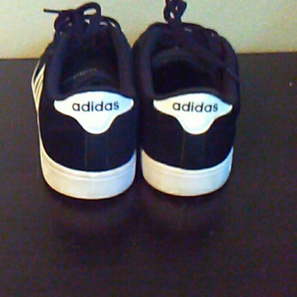 Adidas - Picture 3 of 3